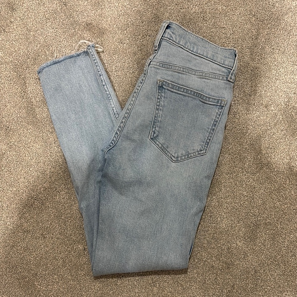 GAP Blue Ankle Cropped Jeans